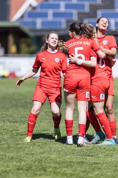 Bild 301 - F TSV Zarpen - Holstein Kiel II : Ergebnis: 2:6